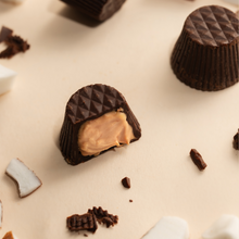 Load image into Gallery viewer, H1 Bonbons 70% cocoa with hazelnut cream
