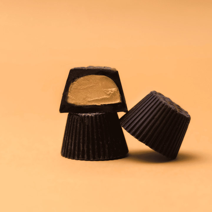 P1 Bombons de chocolate 70% cacau com creme de amendoim (150g)